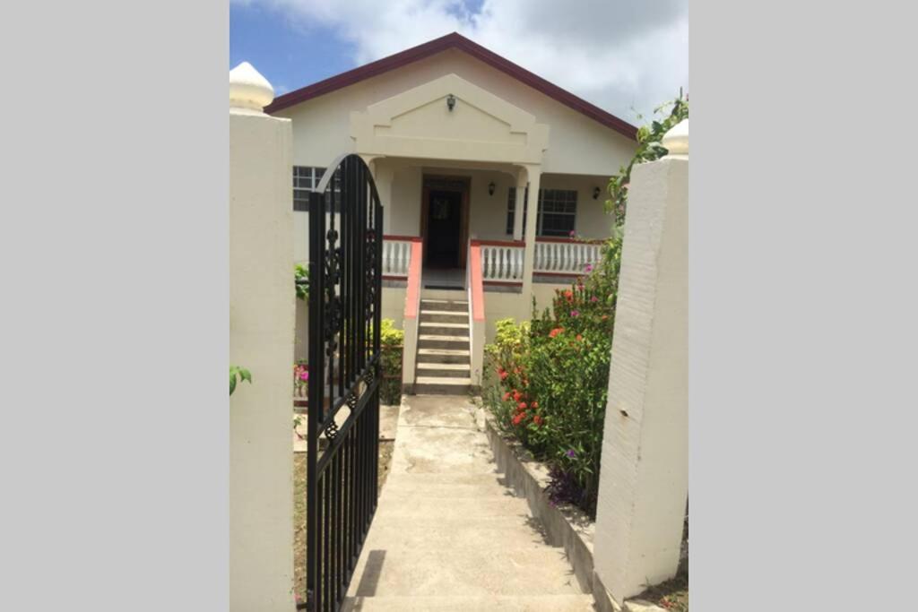 Delightful 4Bed Modern Villa With Wifi Gros Islet Exterior photo
